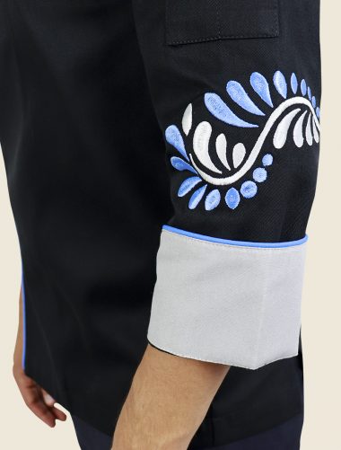 Filipina Talavera Negro Caballero