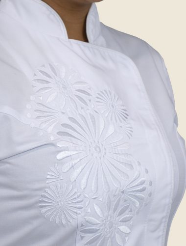 Filipina Barro Negro Blanco Dama