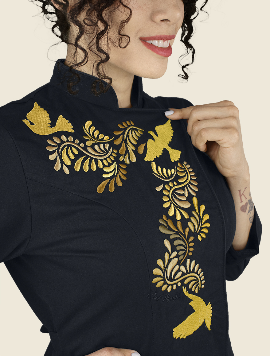 TW Filipina Talavera 2 Golden Negro Dama 8 220426